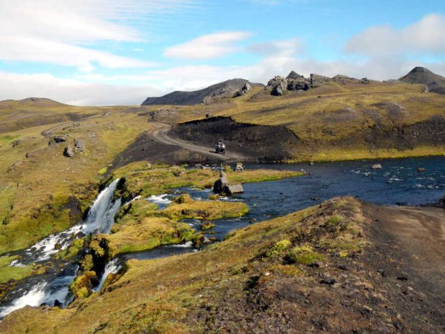 Bericht A K T U E L L: Island - "Trauminsel aus… lesen