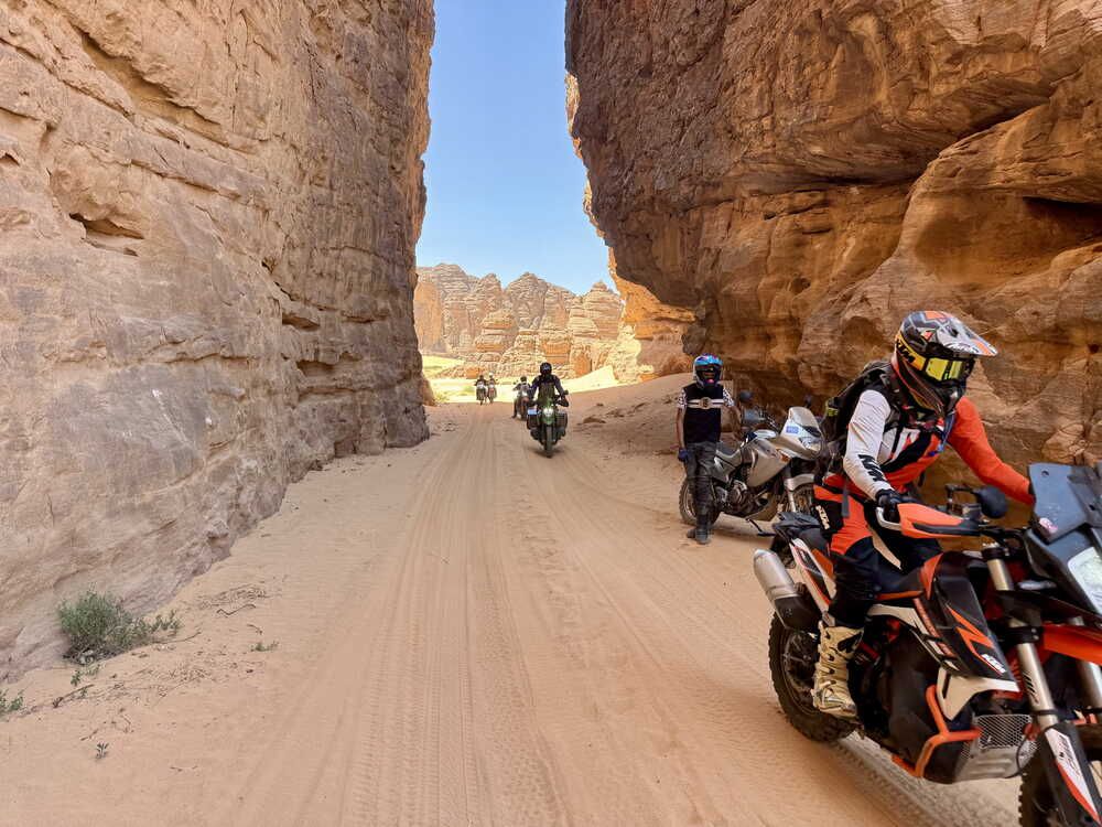 ALGERIEN - Motorradreise mit Enduros zu Hoggar, Tassili und Gräberpiste