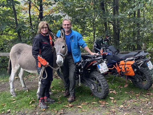 Neues Video: Wandern mit Esel und Enduro in den Cevennen