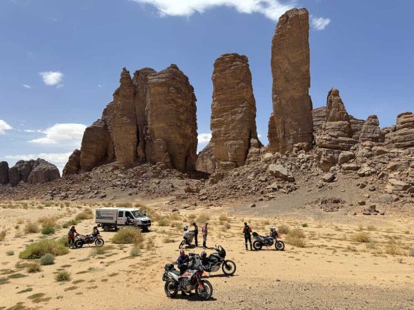 Die 40-Jahre-WÜSTENFAHRER-Jubiläums-Reise von 21. März bis 15. April 2025April