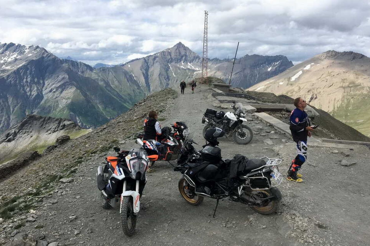 Westalpen Motorradreise mit Enduros von Savoyen nach Ligurien